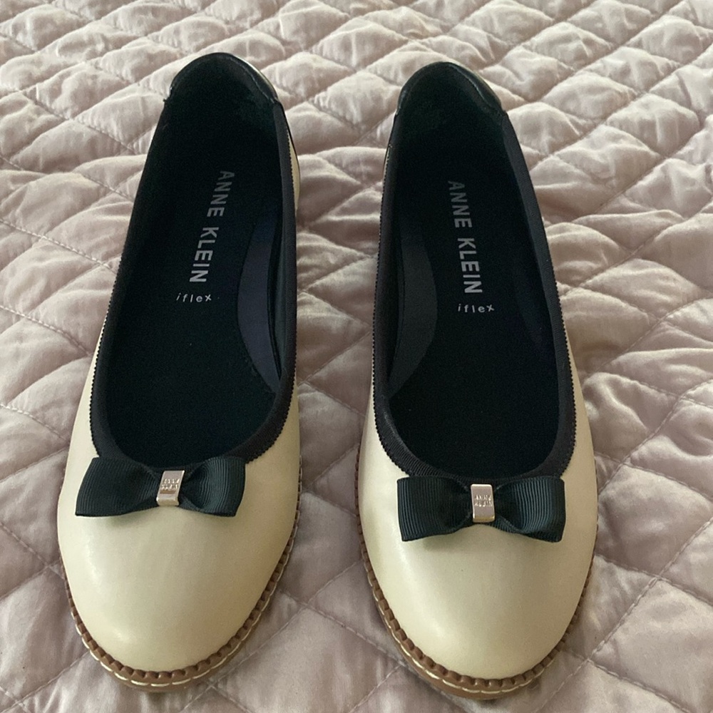 Anne Klein (I flex) Ballet Flat - size 7